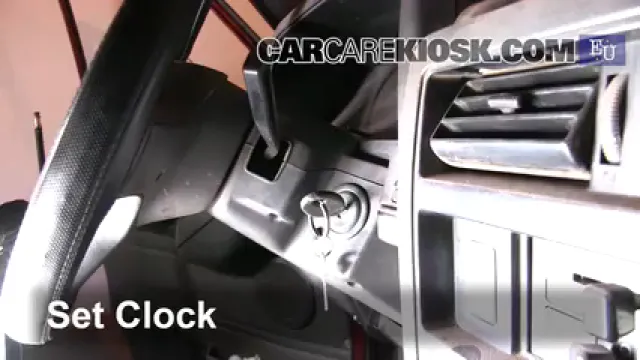 1993 Nissan Patrol LX 2.8L 6 Cyl. Turbo Diesel Horloge Régler l'horloge